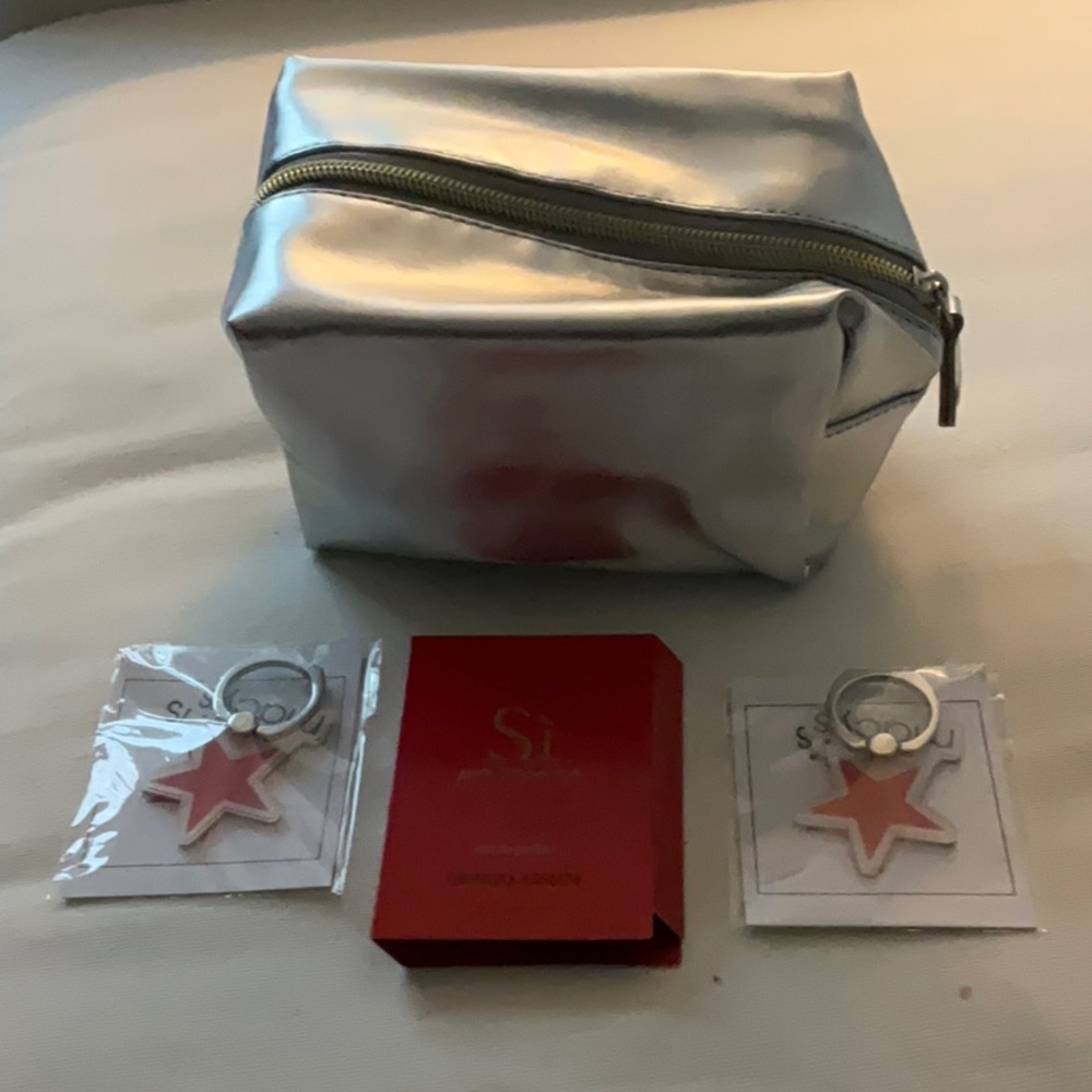 COPY - NWOT Cosmetic Case w/ Enclosures